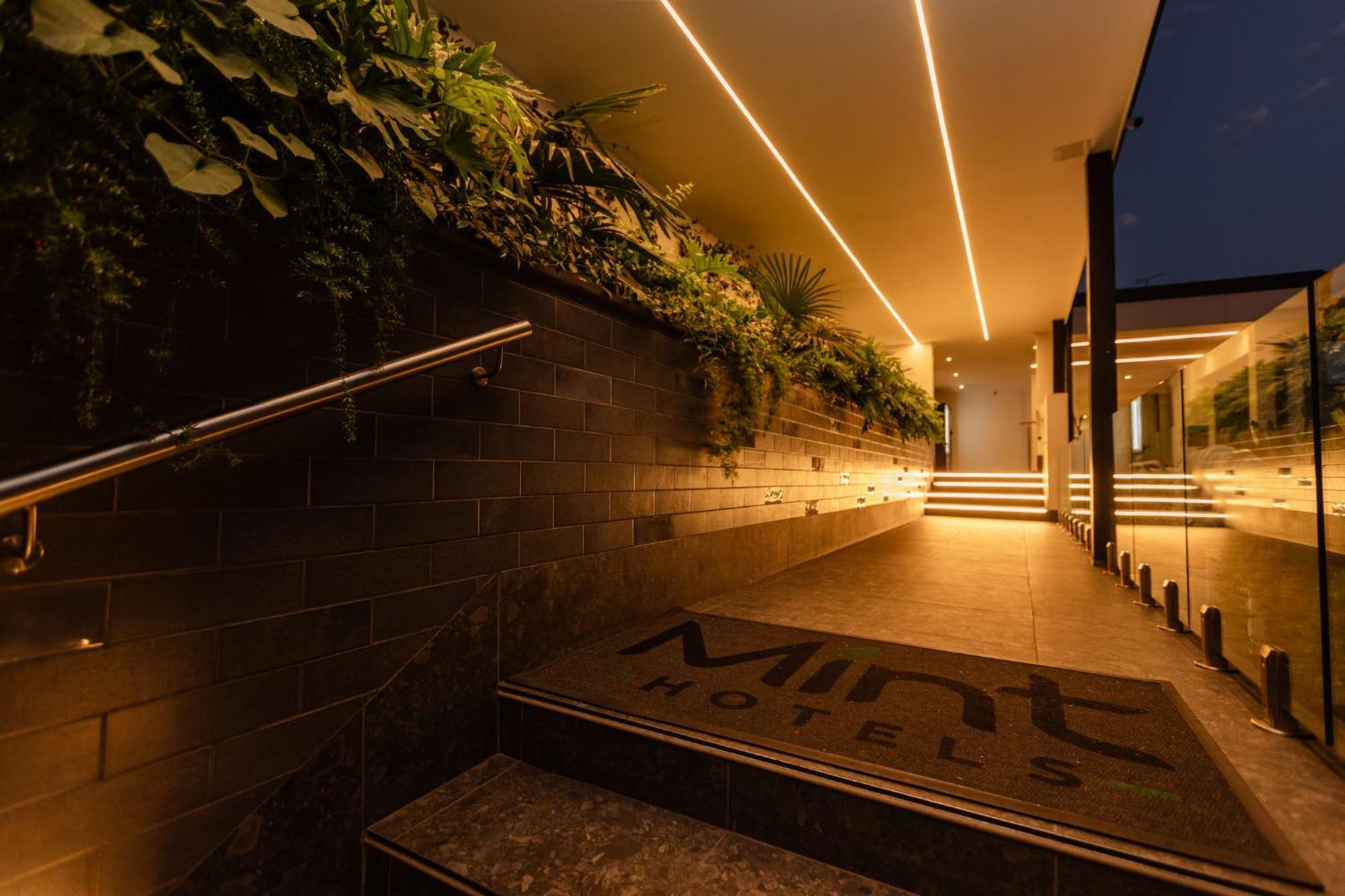 Mint Hotel 84 On Katherine Johannesburg Exterior photo
